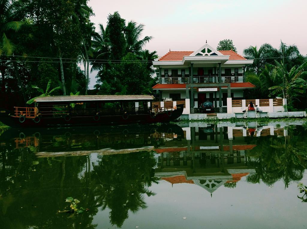 Mango Kerala Homes Kumarakom Εξωτερικό φωτογραφία